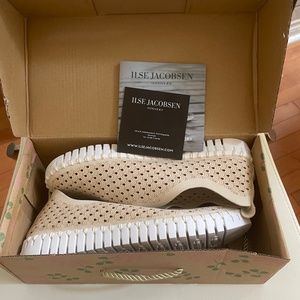 ILSE JACOBSON *NEW Tulip Flats